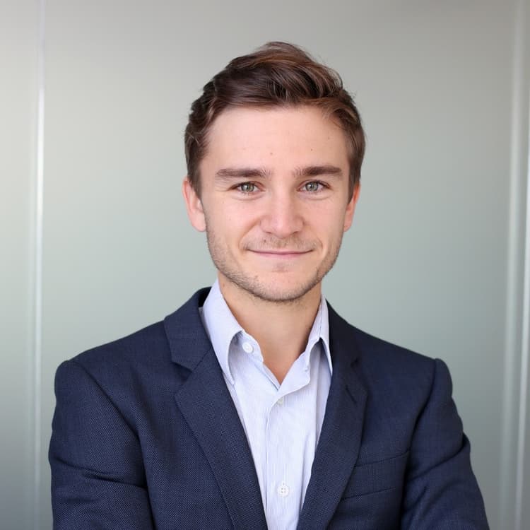 Axel Bobé, Avocat