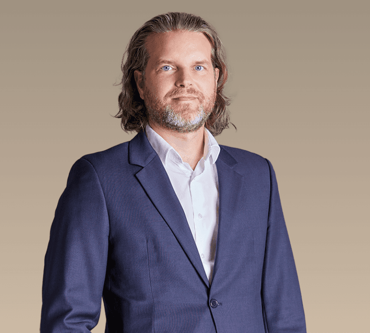 Julien Thiry, Avocat associé